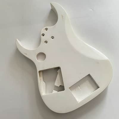 White HSH Guitar DIY Project Body image 12