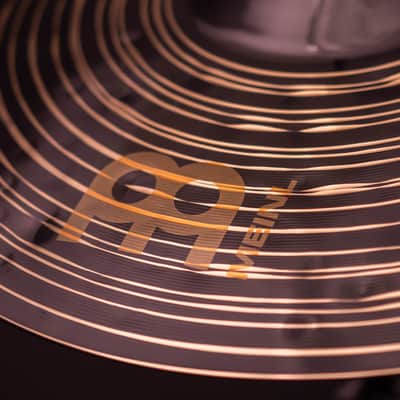 Meinl 17" Classics Custom Dark Crash image 5
