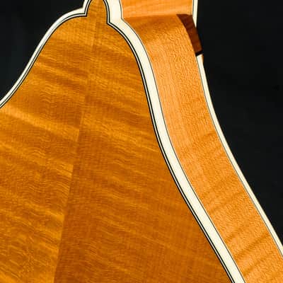 Bourgeois M5A Mandolin Full Aged Tone Adirondack Spruce and European Flamed Maple NEW image 16