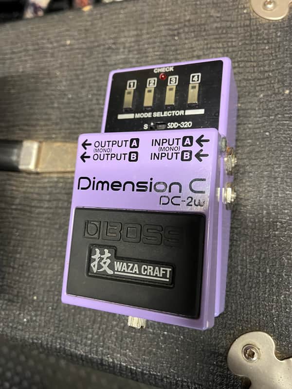 Boss DC-2W Dimension C Chorus Waza Craft