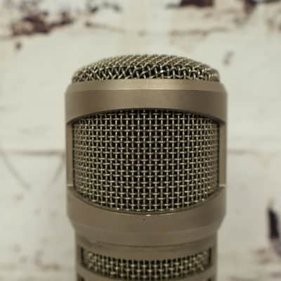 Electro-Voice RE27N/D Cardioid Dynamic Broadcast Microphone W/ Mic Stand/Clip image 10