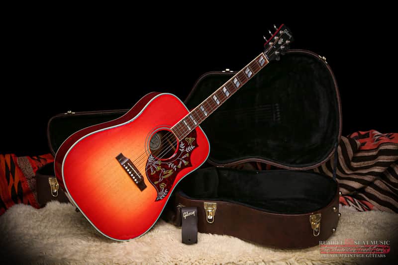 2018 Gibson Hummingbird Standard “Cherry Sunburst”