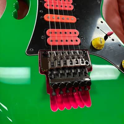 2017 Ibanez JEM777-LG Steve Vai 30th Anniversary Limited Edition with Pink Pickups Loch Ness Green image 7