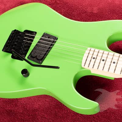 B.C. Rich Gunslinger Retro II with Floyd Rose - Green Pearl image 7