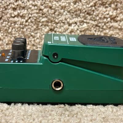 Behringer Ultra Vibrato Green UV300 image 5