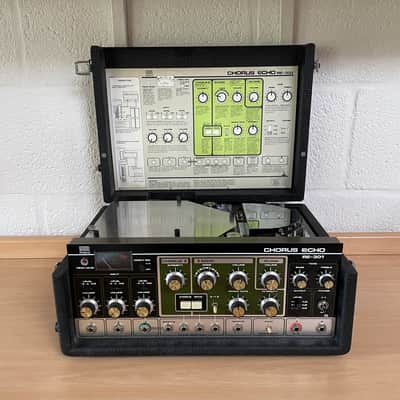 Roland RE-301 Tape Chorus Echo Vintage Effects Unit