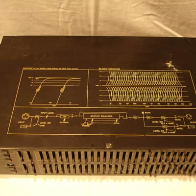 Yamaha  Graphic Equalizer  Model : Q2031A Black image 2