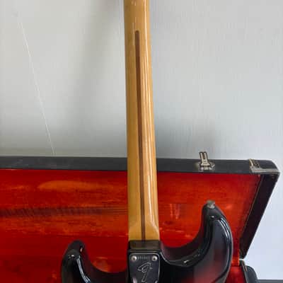 Fender Stratocaster 1975 - 3 color sunburst image 9
