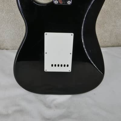Squier Stratocaster - Black image 8