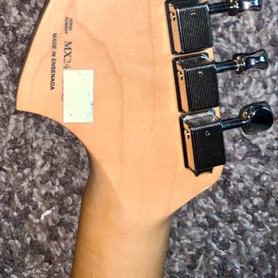 2024 Fender Player II Mustang Hialeah Yellow electric guitar hardhshell case image 8