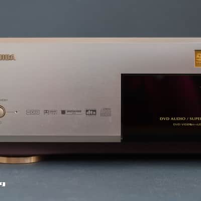 Toshiba CD DVD player CD 900E with remote control image 2