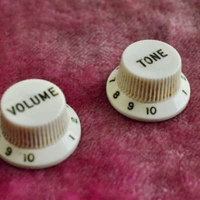 Vintage 1960's Fender Jazzmaster Knob Set PRE-CBS Volume Tone Knob Slab board Clay dot JM image 2