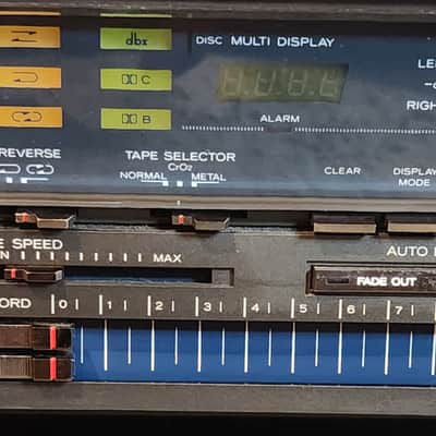 TEAC TEAC V-909RX is a vintage 3-motor auto-reverse stereo cassette 80s - Dark wood image 6