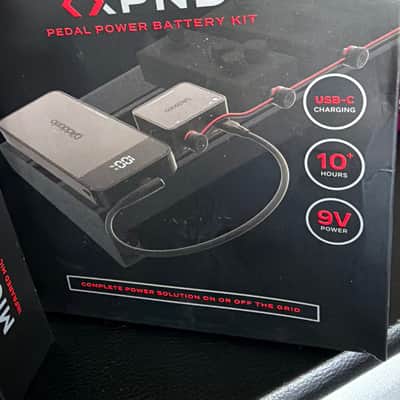 D'Addario PEDAL POWER BATTERY KIT  - Black. NEW image 1