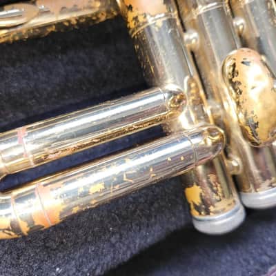 Yamaha YTR-2320 Trumpet. Japan. Good cond if get curves un-stuck. With case & MP image 3