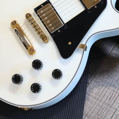 Minty! 2021 Gibson Custom Shop Les Paul Custom Electric Guitar Alpine White + COA OHSC image 6