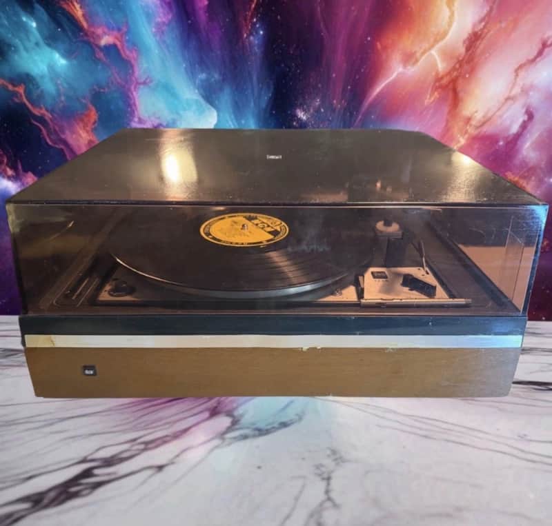 Dual 1226 Vintage Turntable, No Cartridge Platter Spins Tone Arm Moves Cracked