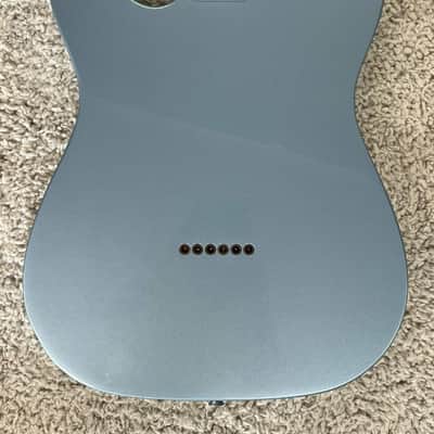 Fender Chrissie Hynde Telecaster®, Rosewood Fingerboard, Ice Blue Metallic - MIM image 5