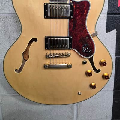 Epiphone Sheraton II 2012 - Natural- w/ Gator Hard Case image 3