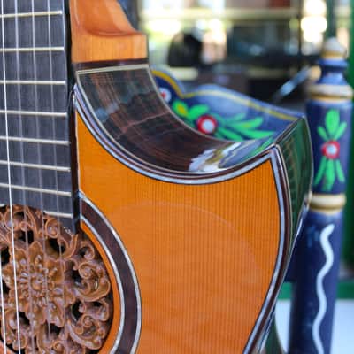 Juan Montes Rodriguez Flamenco guitar cutaway  Hardcase image 7