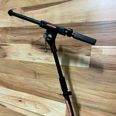 Ultimate Support JS-KD55 JamStand Kick Drum/Guitar Mic or Table Top Stand image 3