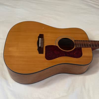 Vintage 1998 Guild D4-HG - High Gloss - (Martin D18 Killer) American Made Dreadnought Acoustic Guitar  - Made in USA - Free Pro Setup image 2