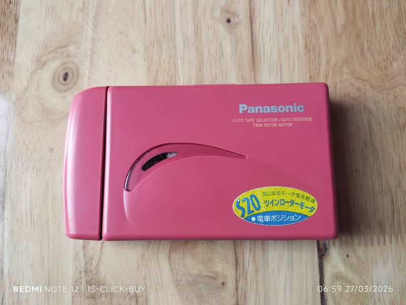 Panasonic RQ S20 1992 - Panasonic Walkman Cassette player RQ S20 pink working image 1