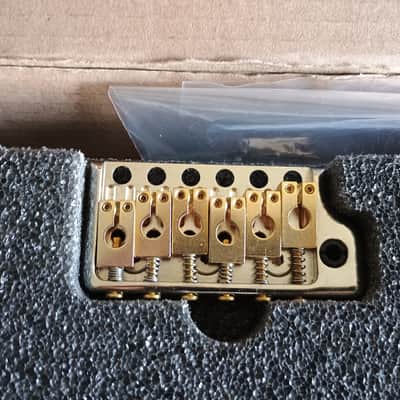 PRS Tremolo 2022 - Gold image 5