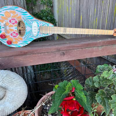 Anatolian Newt microtonal electric dulcimer - hand painted image 4