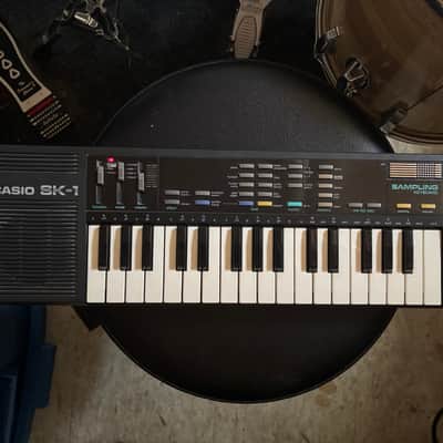 Casio SK-1 32-Key Sampling Keyboard - Black image 5