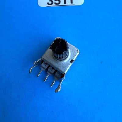 KURZWEIL PC88 Keyboard Piano Part: LCD Screen Contrast Adj Potentiometer B10K image 4