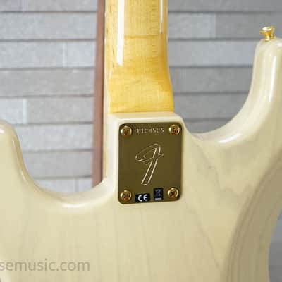 Fender American Custom Shop Stratocaster® NOS, 2A Flame Maple Fingerboard, Honey Blonde image 10