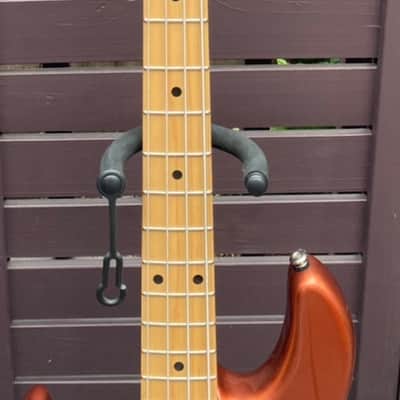 G&L LB-100 Lefty image 5