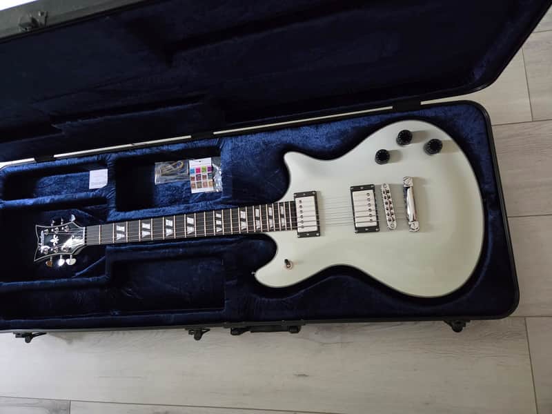 Schecter Tempest Custom 2020 - Present Vintage White