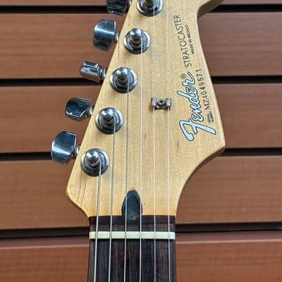 Fender Standard Stratocaster HH with Rosewood Fretboard in Midnight Wine 2004 w/Bag image 16