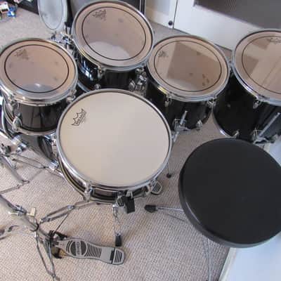 Mapex V Series Black Drum Kit with Hadware Jazz/Child/Portable -18" BD, 8"+10" TT, 12"+14" FT, 12"SN image 2