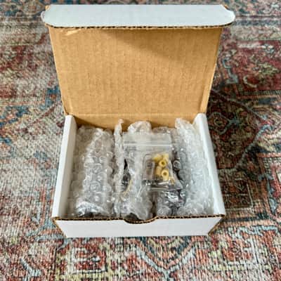 Ron Ellis 50/60S Strat Set - 2025 - RWRP. NEW, Authorized Dealer) image 3
