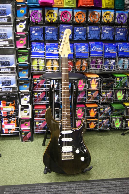 Yamaha Pacifica 412v electric guitar S/H image 1