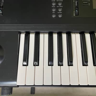 Korg M1 61-Key Synth Music Workstation 1990s - Black image 7