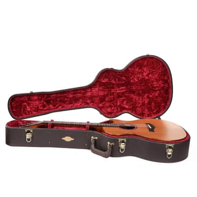 Taylor Custom Shop Grand Auditorium Florentine Western Red Cedar and Laurelwood 2019 image 10