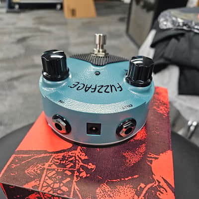 Dunlop FFM3 Jimi Hendrix Signature Fuzz Face Mini - Light Blue image 3