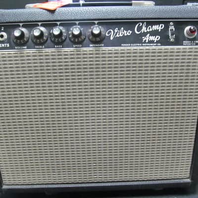 Fender 1965 Vibro-Champ Amp AA764 Guitar Combo Amplifier image 1
