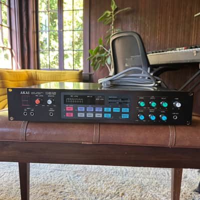 Akai S612 MIDI Digital Sampler 1985 - Black