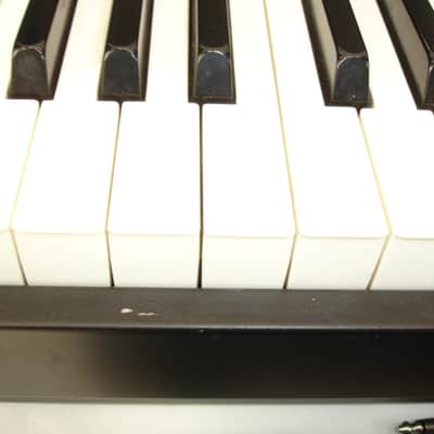 Yamaha P-120 88-key Digital Piano Keyboard w/ Accessories image 8