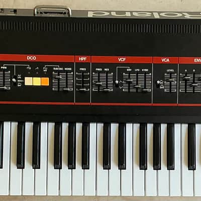 Roland Juno-60 61-Key Polyphonic Synthesizer 1982 - 1984 - Black