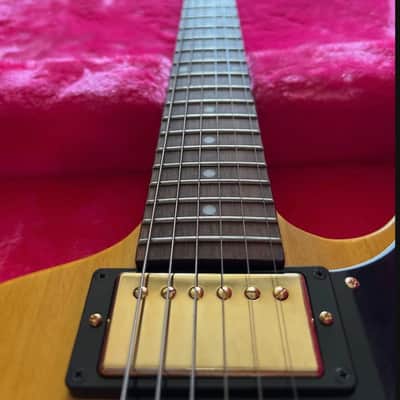 Epiphone Limited Edition '58 Korina Explorer Reissue 2022 - Antique Natural (Black Pickguard) image 2
