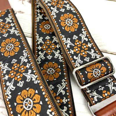 Walker & Williams H-42 Vintage Series Plush Back Cream Mandala Woven Strap w/Chestnut Ends image 4