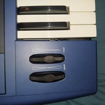 Novation Nova II 49-Key 24-Voice Synthesizer 2004 - Blue image 3