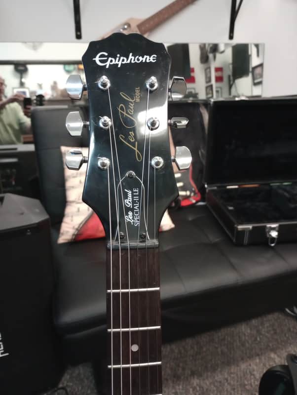 Epiphone les Paul ll limited edition w/gig bag and strap-mid 2000's - black image 1
