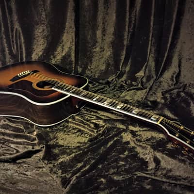 Guild D-55 2013 Sunburst New Hartford Built Guild Acoustic D55 Very Good Condition Dreadnought image 10